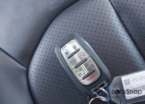 2025 Chrysler Pacifica Select from USA, damaged, VIN 2C4RC1BG0SR551374